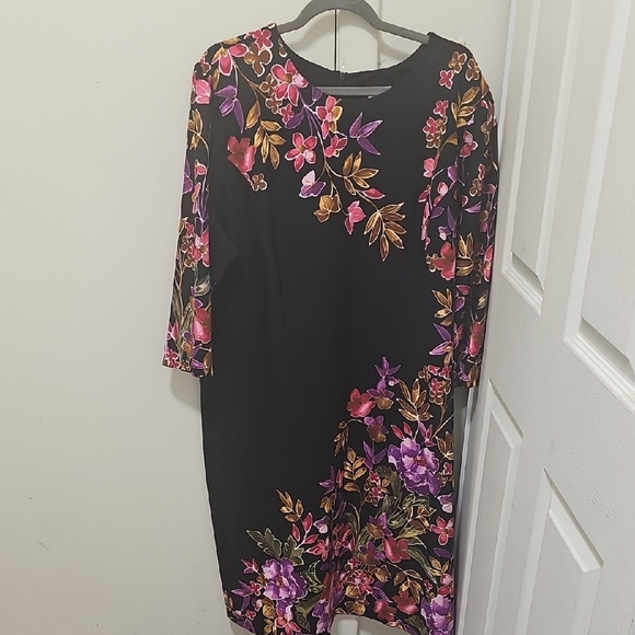 London Times Dresses & Skirts - Woman Plus Size London Times Black and Pink And Purple Sheath Dress